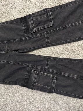 Old Navy High-Waisted Super Baggy Wide-Leg Cargo Jeans Washed Black Kids Size 5